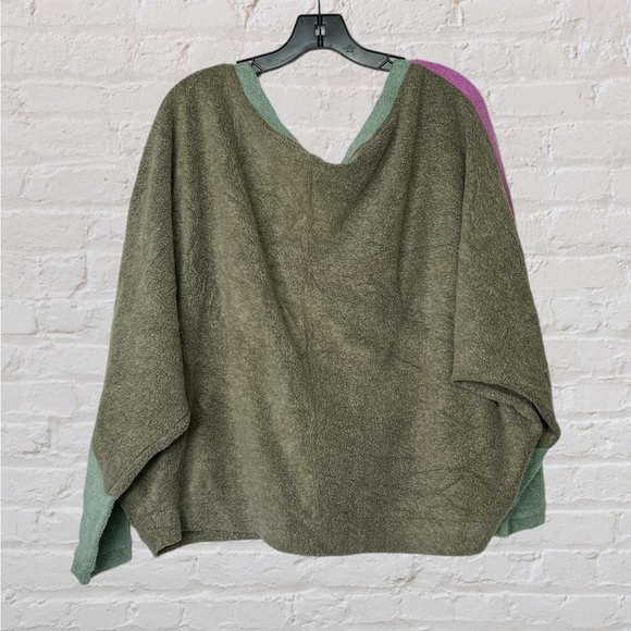 Colorblock Women's Top - Olive, Lavender, Mint - Picture 2 of 5